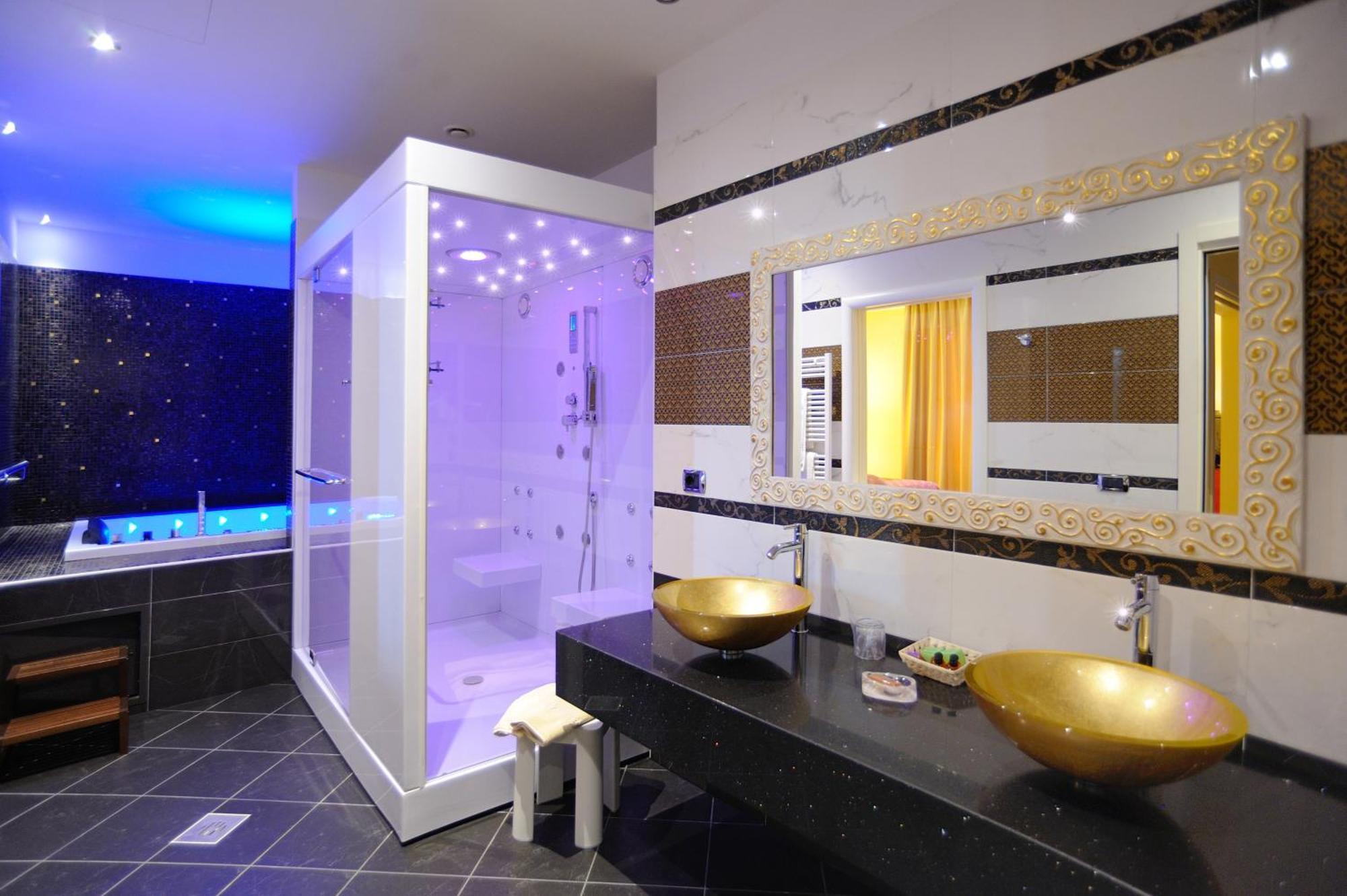 Suite Spa Bath